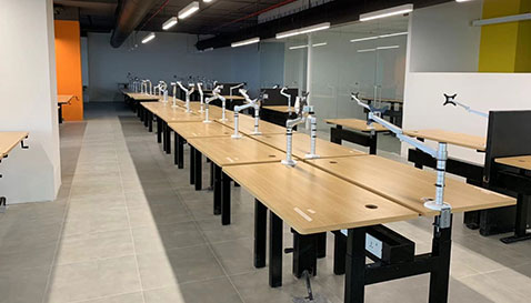 Modern Office Desks For India Famous Company